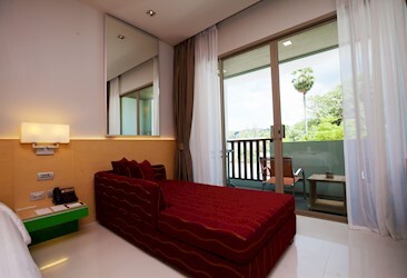 Plaza Room