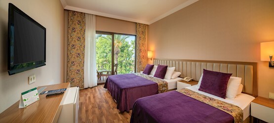 Garden Side Room