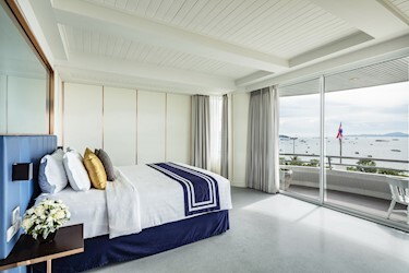 Ocean Front Suite