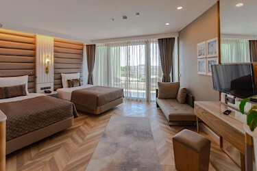 Comfort Standard Room Land View