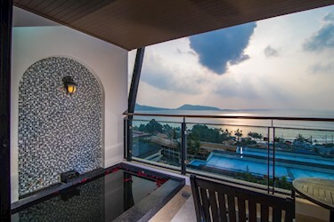Premium Deluxe Spa