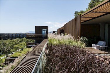 Royal Residence Family Garden View