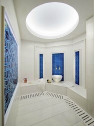 Royal Premium Suite